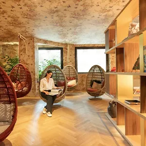 https://deste.italymilanhotels.net